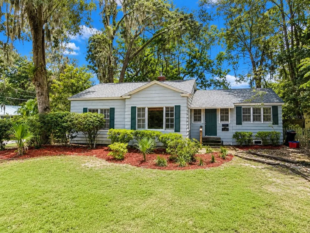 745 NE 10TH AVE, Gainesville, FL 32601