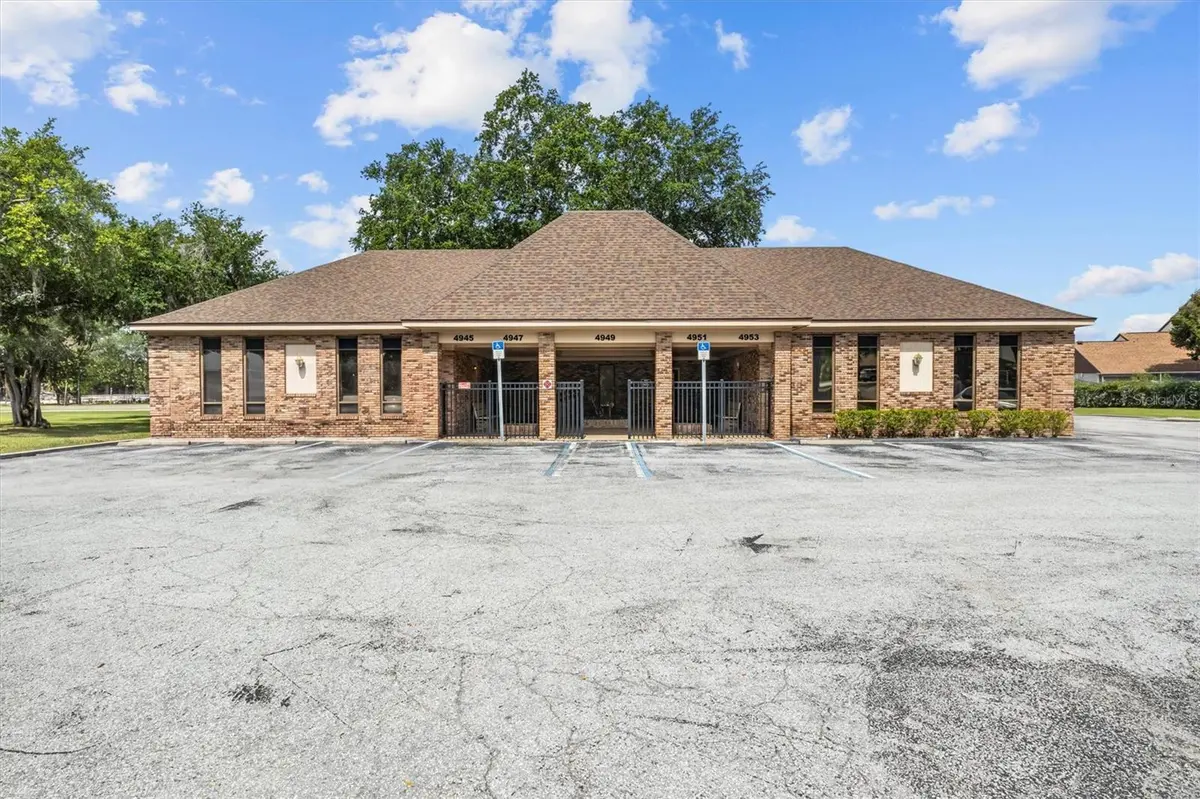 4945 SOUTHFORK DR, Lakeland, FL 33813