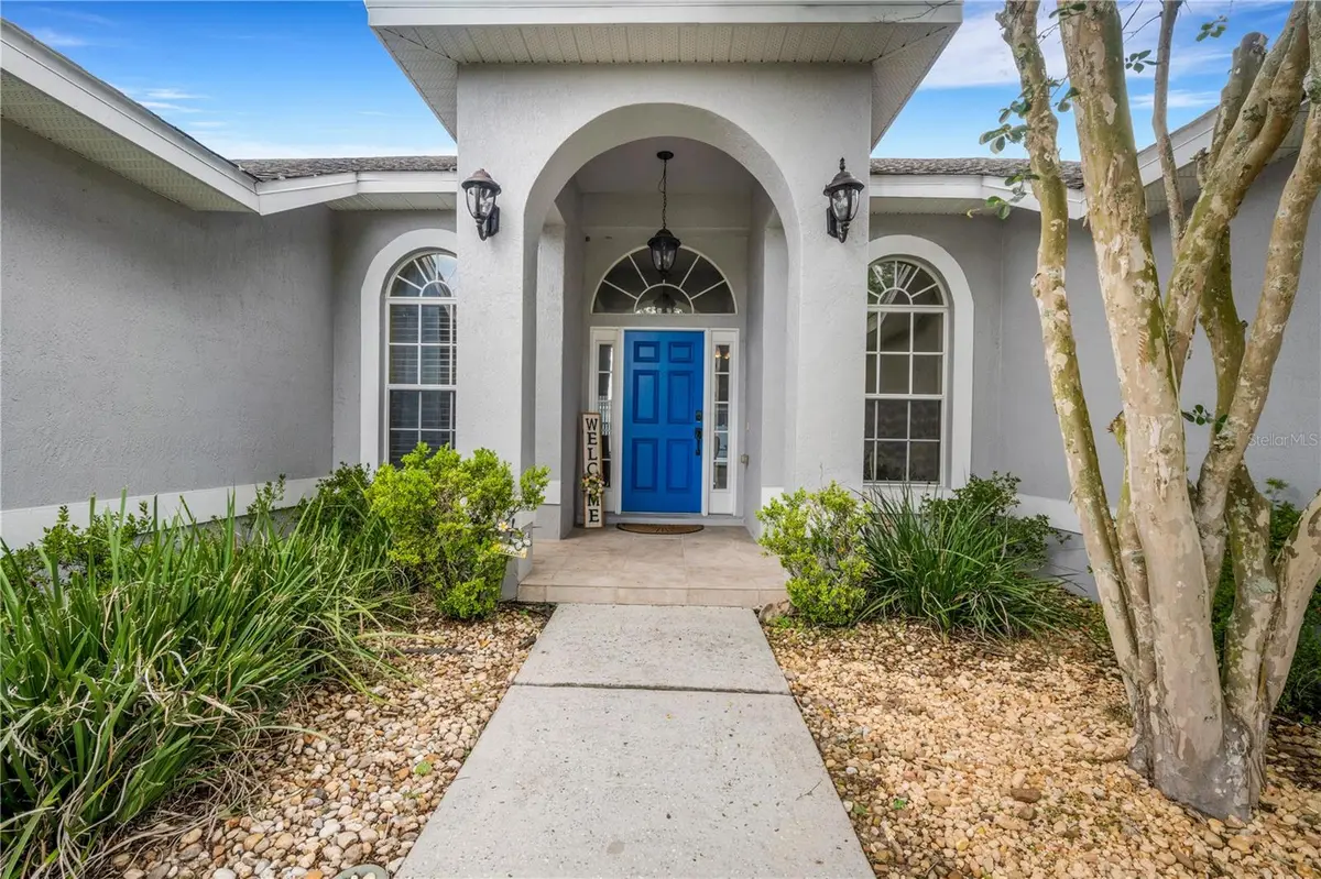 8722 FORT SOCRUM VILLAGE PL, Lakeland, FL 33810