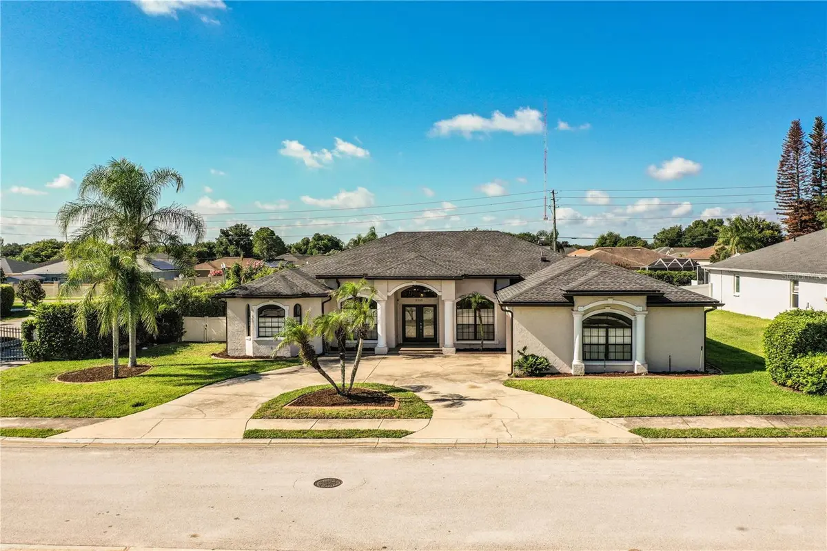 2205 CHESTERFIELD CIR, Lakeland, FL 33813