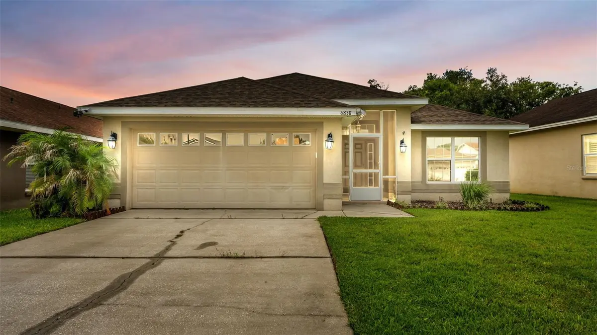 6838 SHIMMERING DR, Lakeland, FL 33813