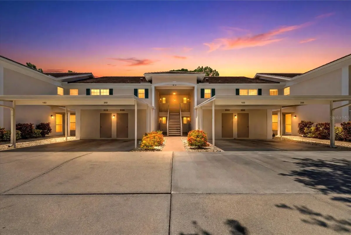 813 MONTROSE DR #102, Venice, FL 34293