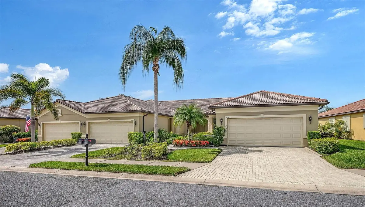 11109 CAMPAZZO DR, Venice, FL 34292
