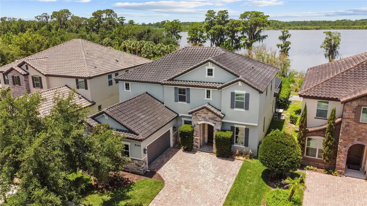 8394 LOOKOUT POINTE DR, Windermere, FL 34786