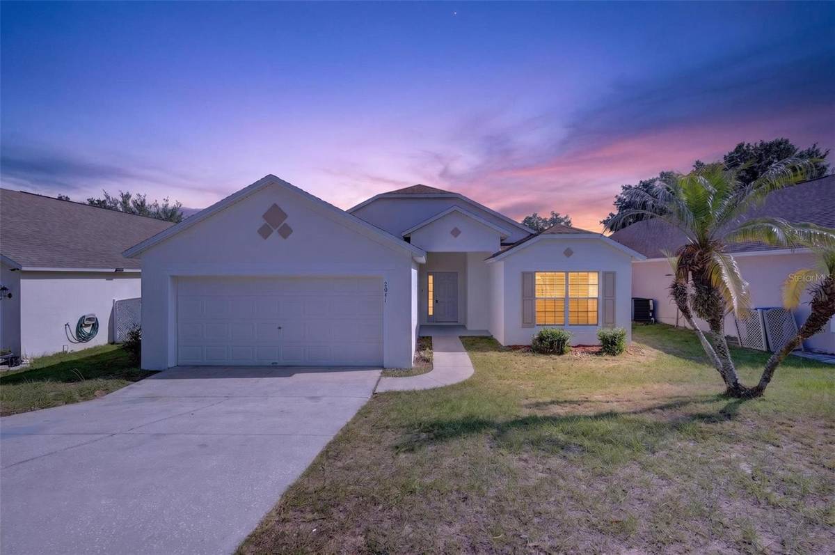 2041 NEWTOWN RD, Groveland, FL 34736