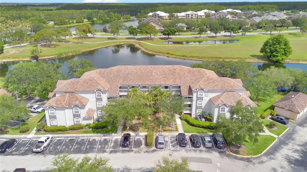 13815 FAIRWAY ISLAND DR #1328, Orlando, FL 32837