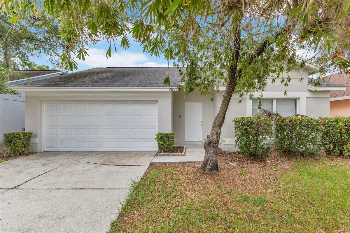 8821 PARLIAMENT CT, Kissimmee, FL 34747