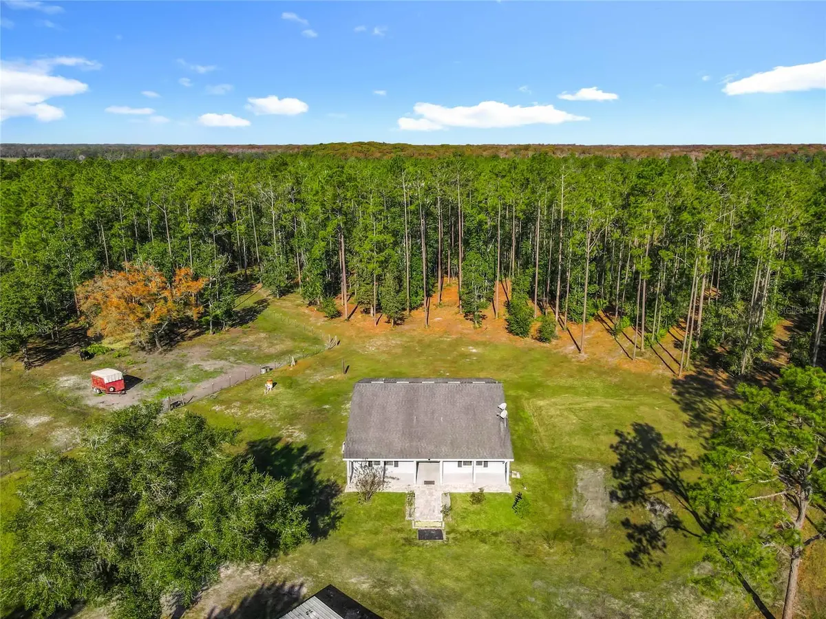 6100 WINNING WOOD TRL, De Leon Springs, FL 32130