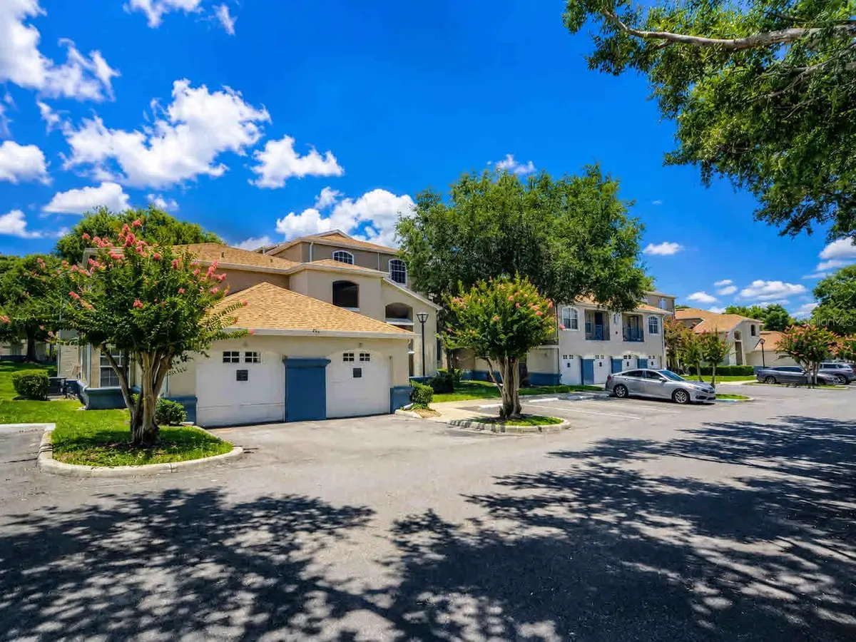 7270 WESTPOINTE BLVD #910, Orlando, FL 32835