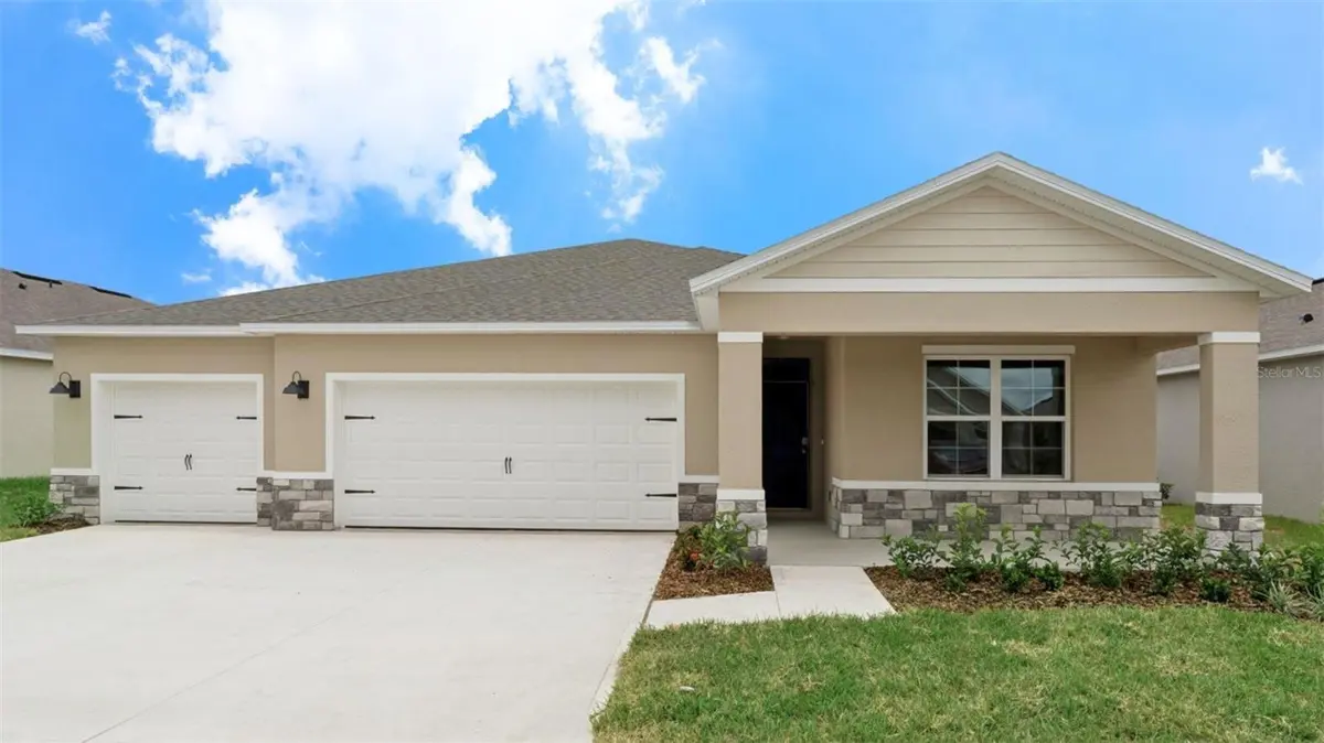 2976 GREY MOSS DR, St Cloud, FL 34773
