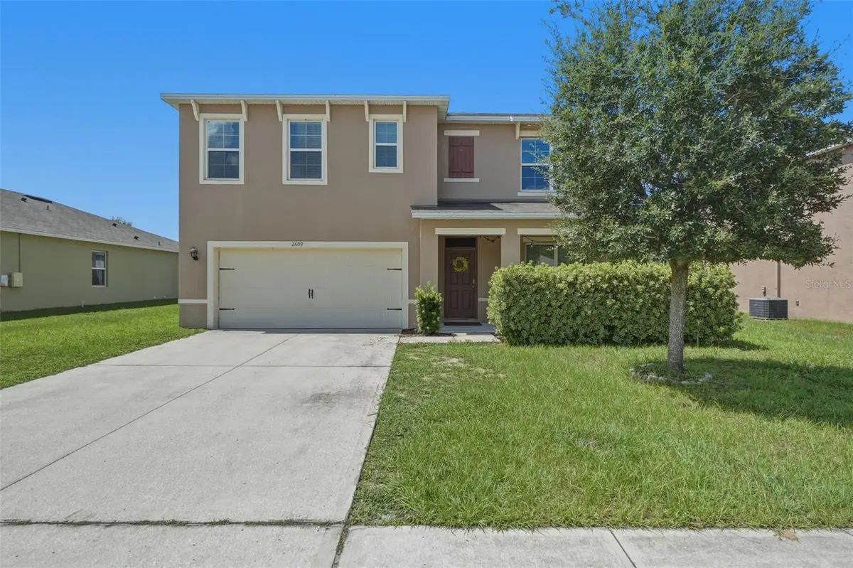 2609 GRAND CENTRAL AVE, Tavares, FL 32778
