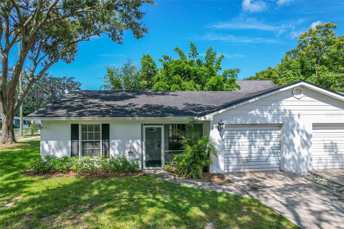 125 N RHODES ST, Mount Dora, FL 32757