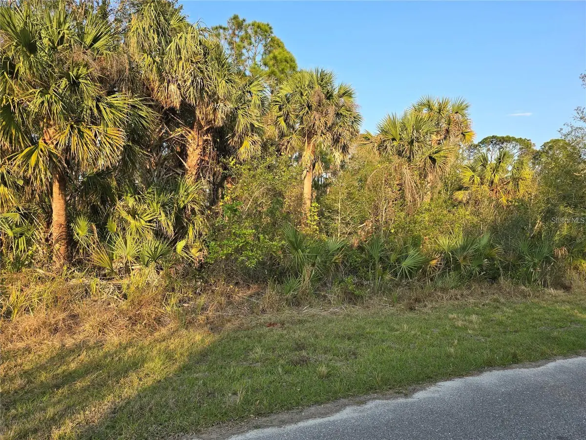 348 RAMBLEWOOD ST, Port Charlotte, FL 33953