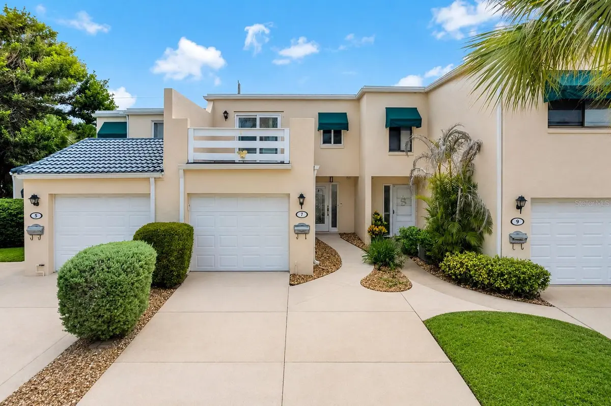7 EMERALD CT, Satellite Beach, FL 32937