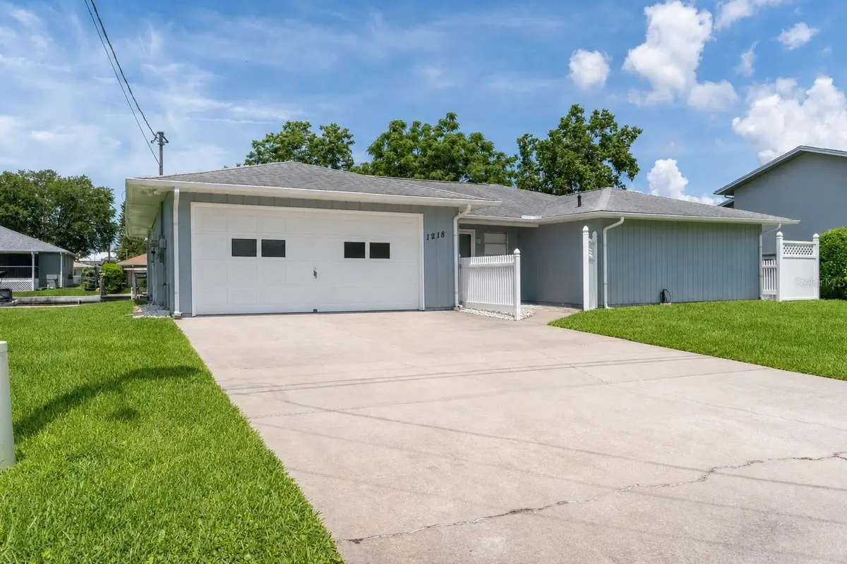 1218 SE 5TH AVE, Crystal River, FL 34429