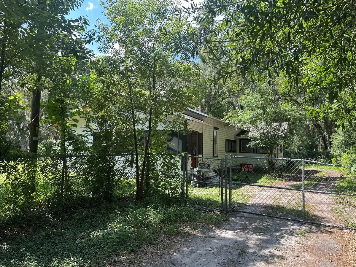 1802 E UNIVERSITY AVE, Gainesville, FL 32641