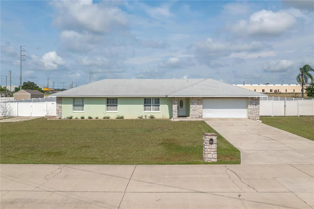 411 COUNTRY PINE RD, Haines City, FL 33844