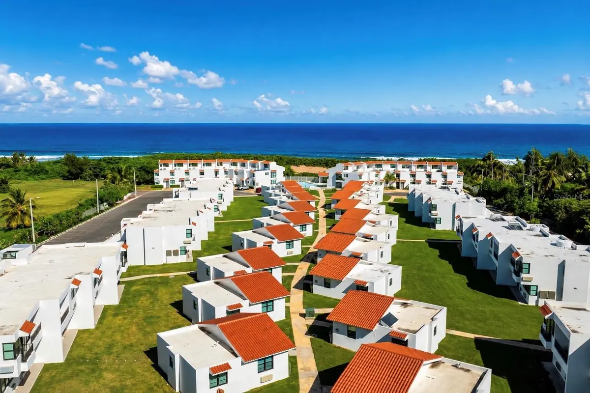 348 PR-4466 MARBELA CASA DE PLAYA #C-215, Isabela, PR 00662