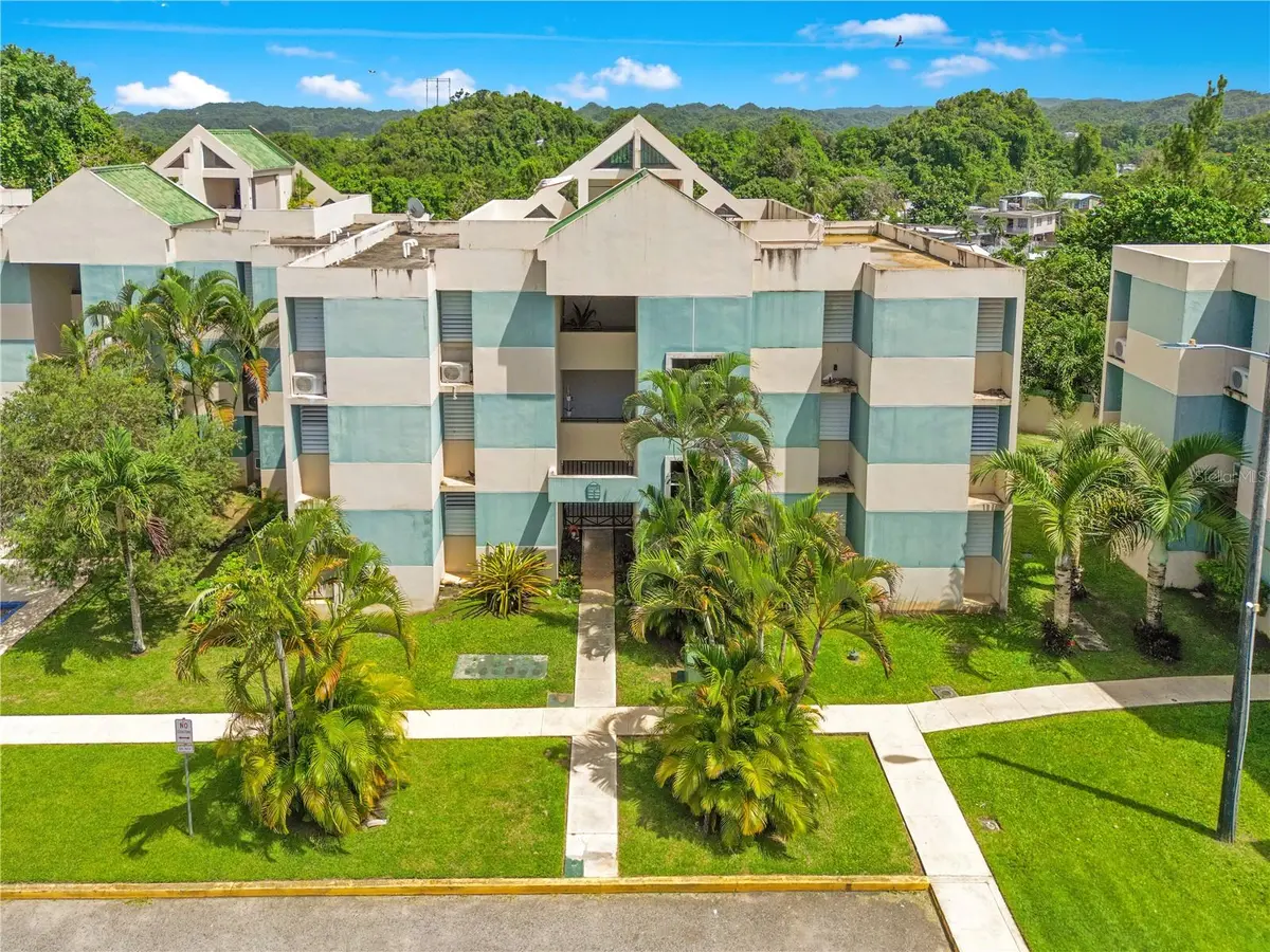 AVE. TRIOVEGABAJEÑO COND. TORRE VISTA #APT. 1504, Vega Baja, PR 00693