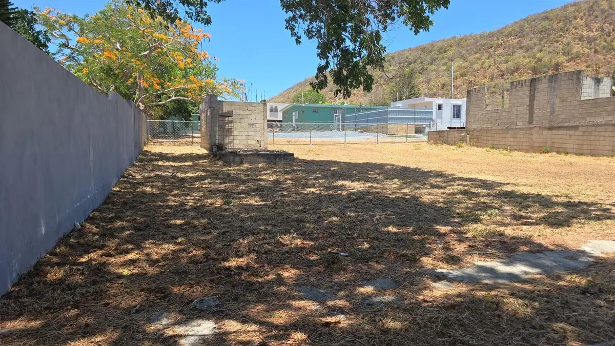 Extensión Baco #6 BARRIO MONTALVA, ENSENADA, GUÁNICA, Ensenada, PR 00647