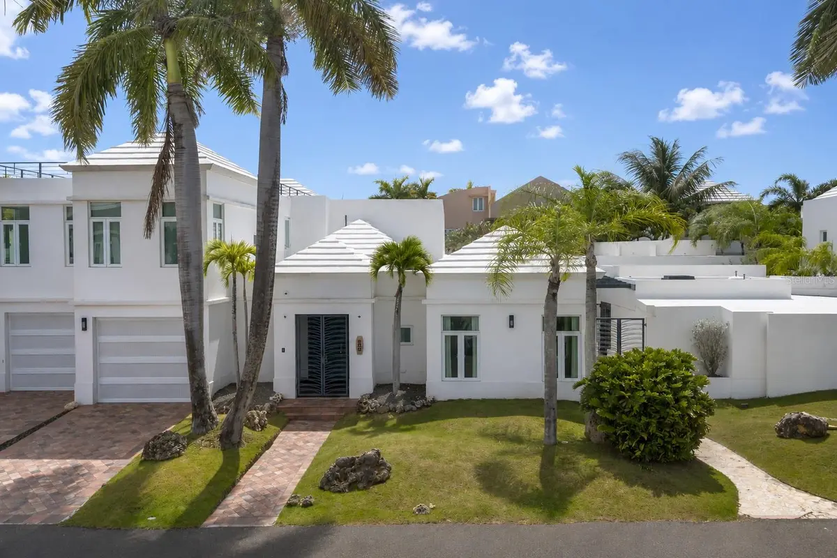 16 CALLE PALMA DE COCO, Dorado, PR 00646