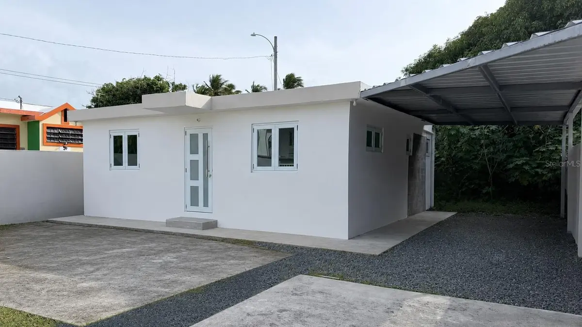 386 HEBREOS, Loiza, PR 00772