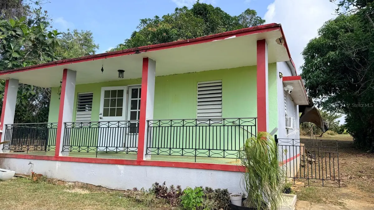 171 YAGRUMO STREET. BARRIO CORRALES, Aguadilla, PR 00603