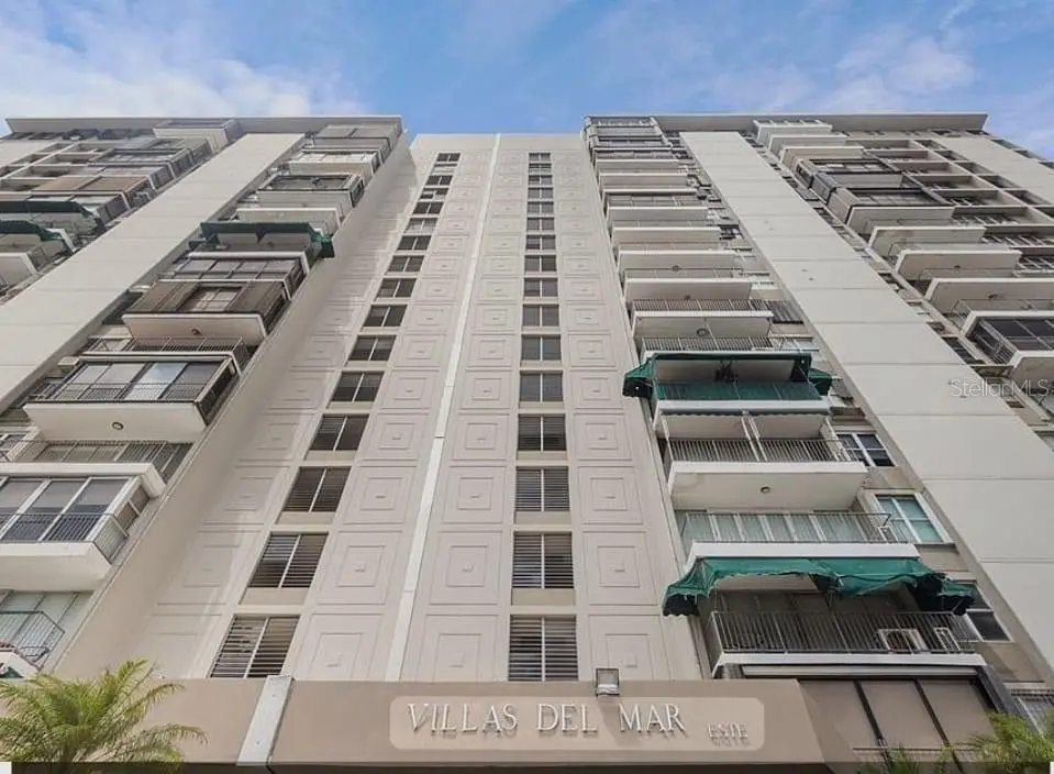 37 AVE. ISLA VERDE, Carolina, PR 00979
