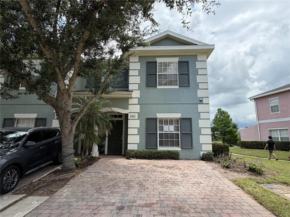 2425 CARAVELLE CIR, Kissimmee, FL 34746