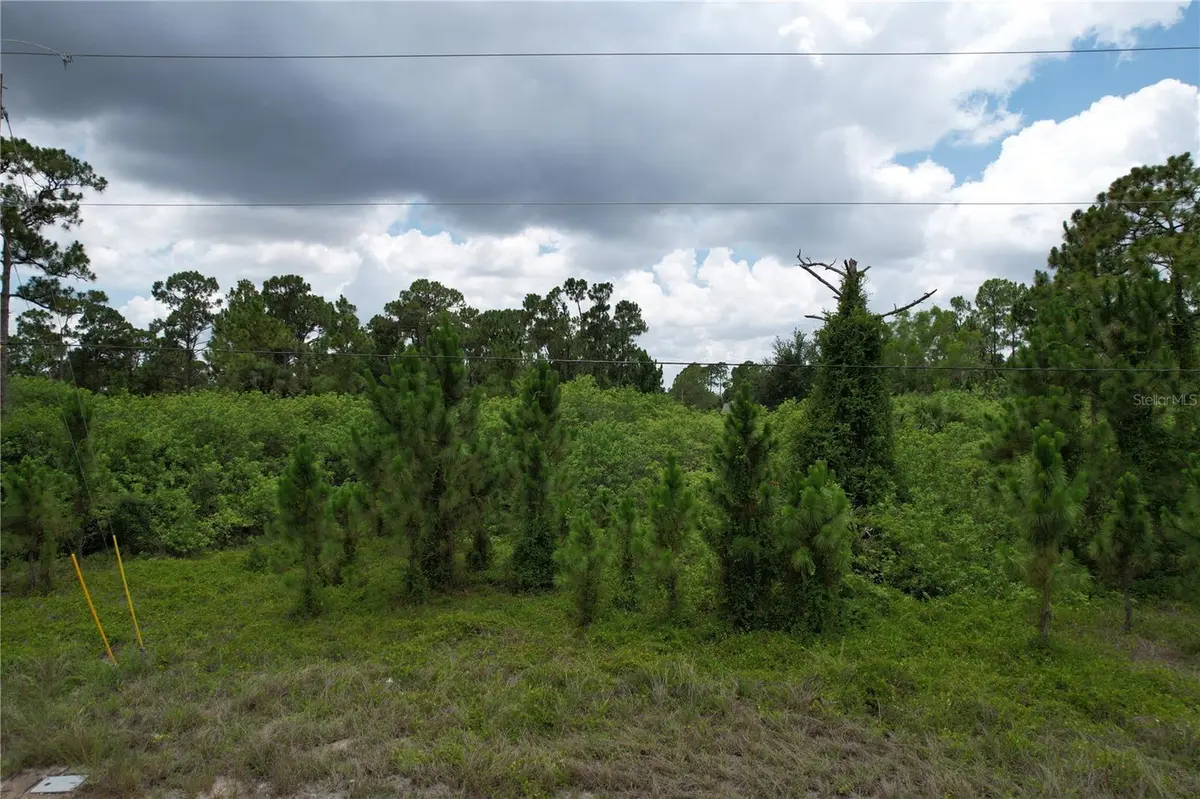 980 LAKESIDE DR, Lehigh Acres, FL 33974
