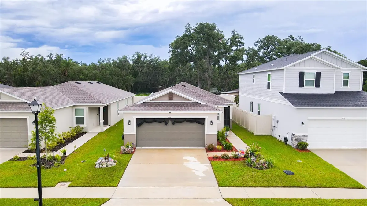 707 CHESTNUT LN, Auburndale, FL 33823