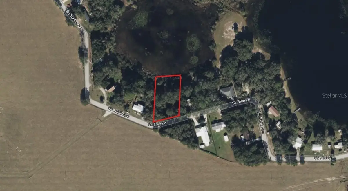 69 SE, Ocklawaha, FL 32179