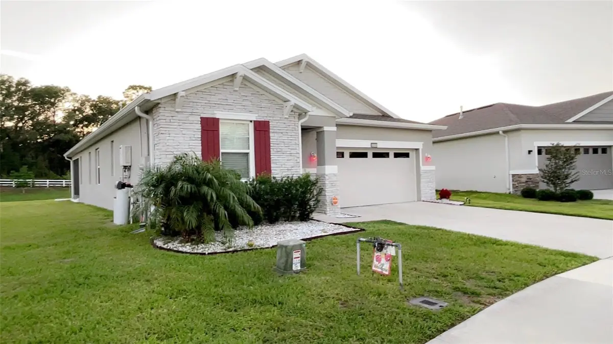 5306 MEADOW SONG DR, Okahumpka, FL 34762