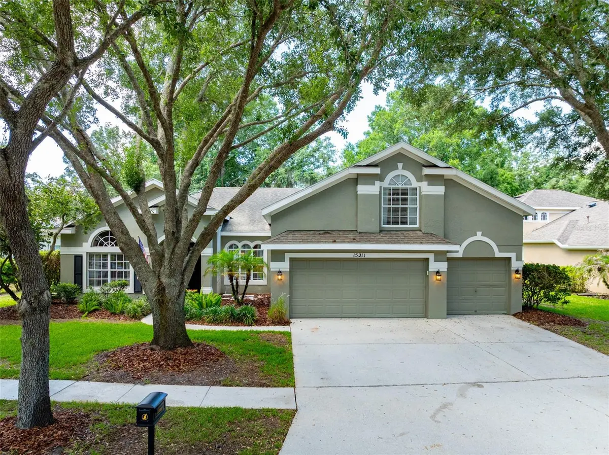 15211 MERLINGLEN PL, Lithia, FL 33547