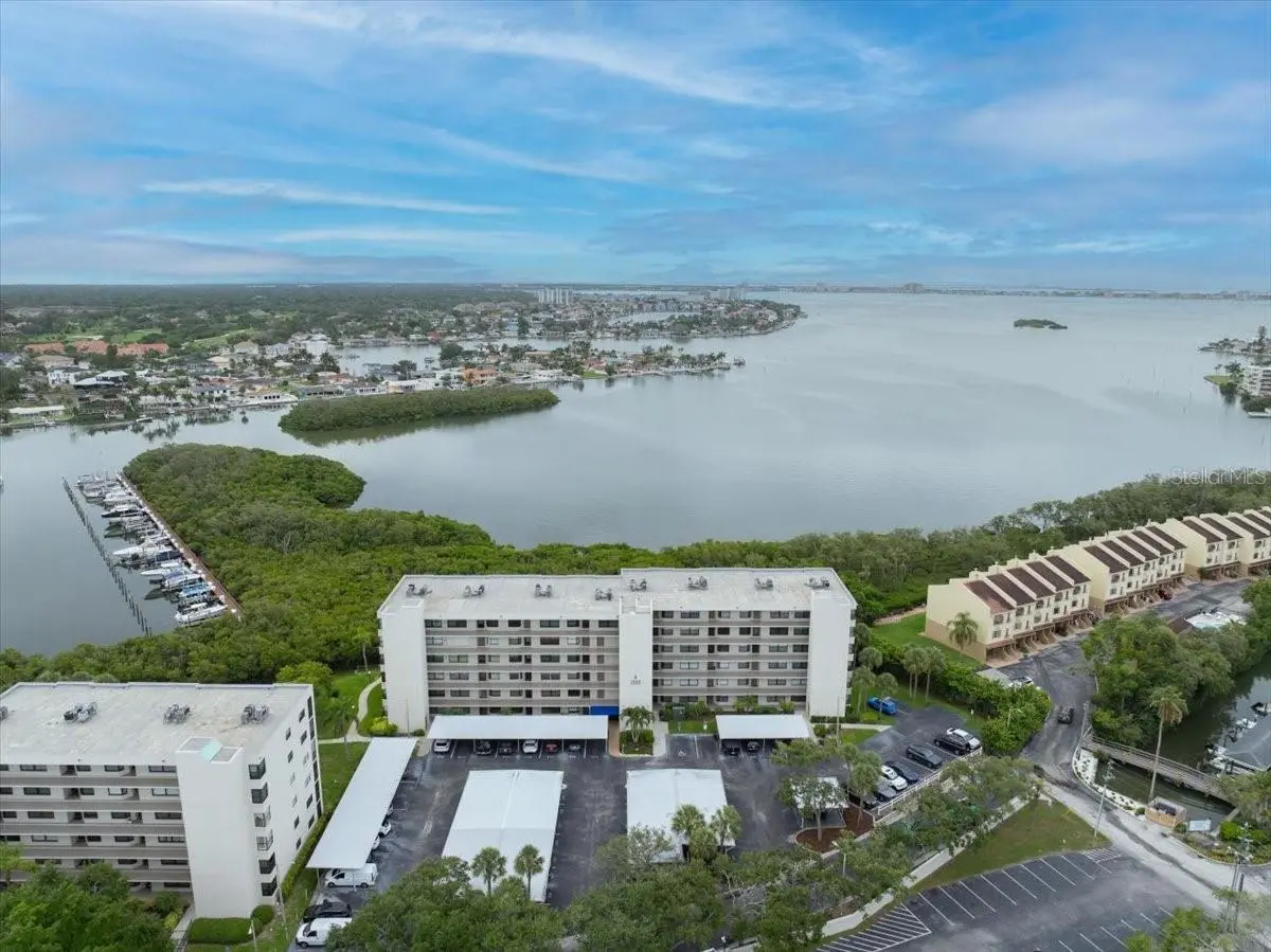 1332 PASADENA #102, South Pasadena, FL 33707