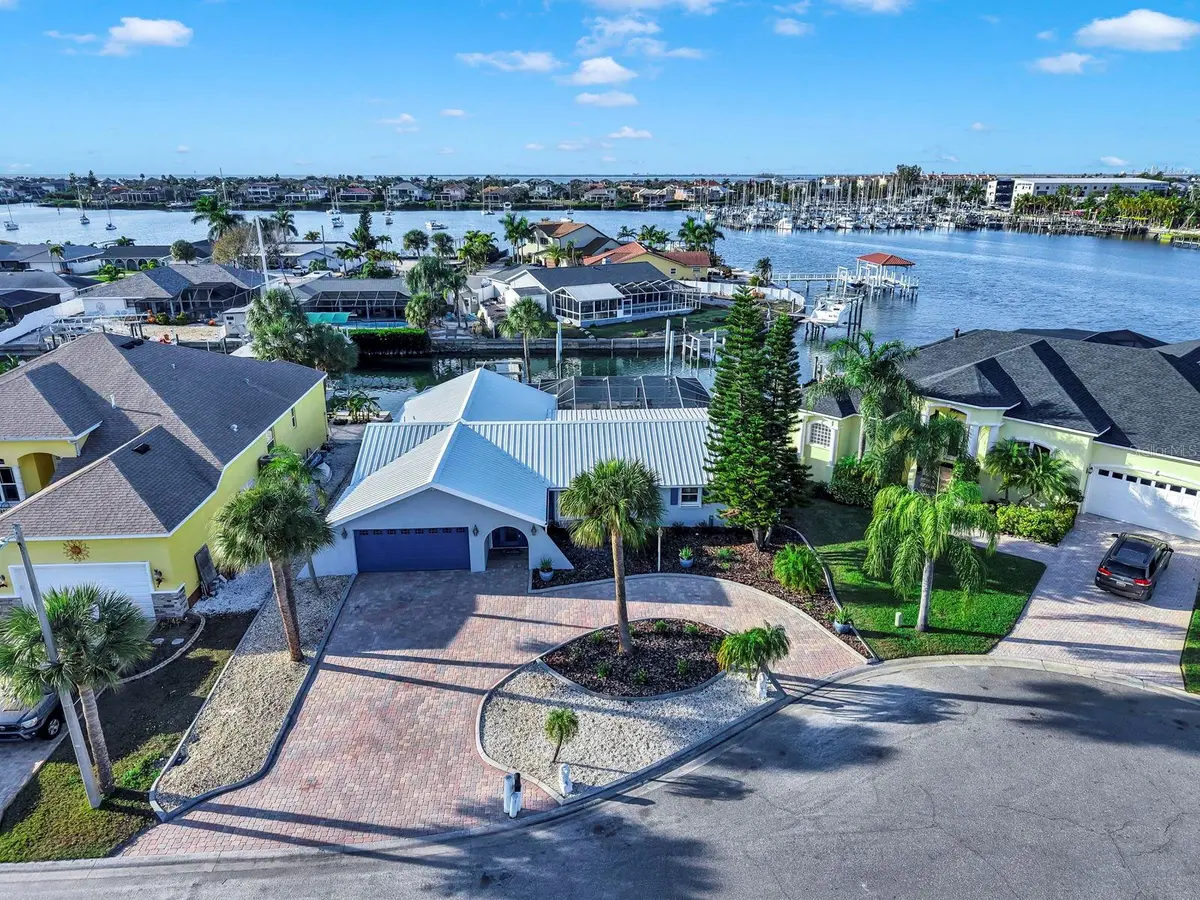 6344 COTTONWOOD LN, Apollo Beach, FL 33572