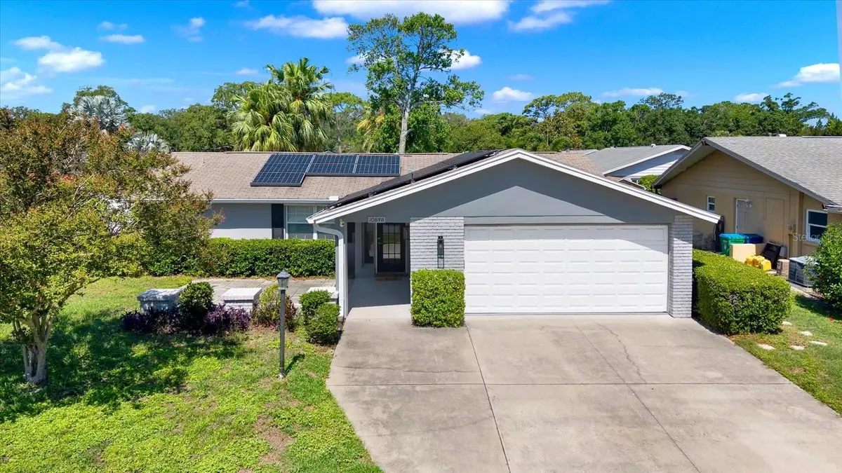 10898 119TH ST N, Seminole, FL 33778