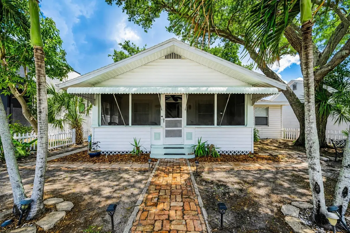3829 2ND AVE N, St Petersburg, FL 33713