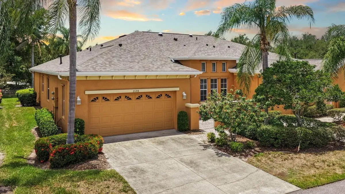 2128 SIFIELD GREENS WAY #13, Sun City Center, FL 33573