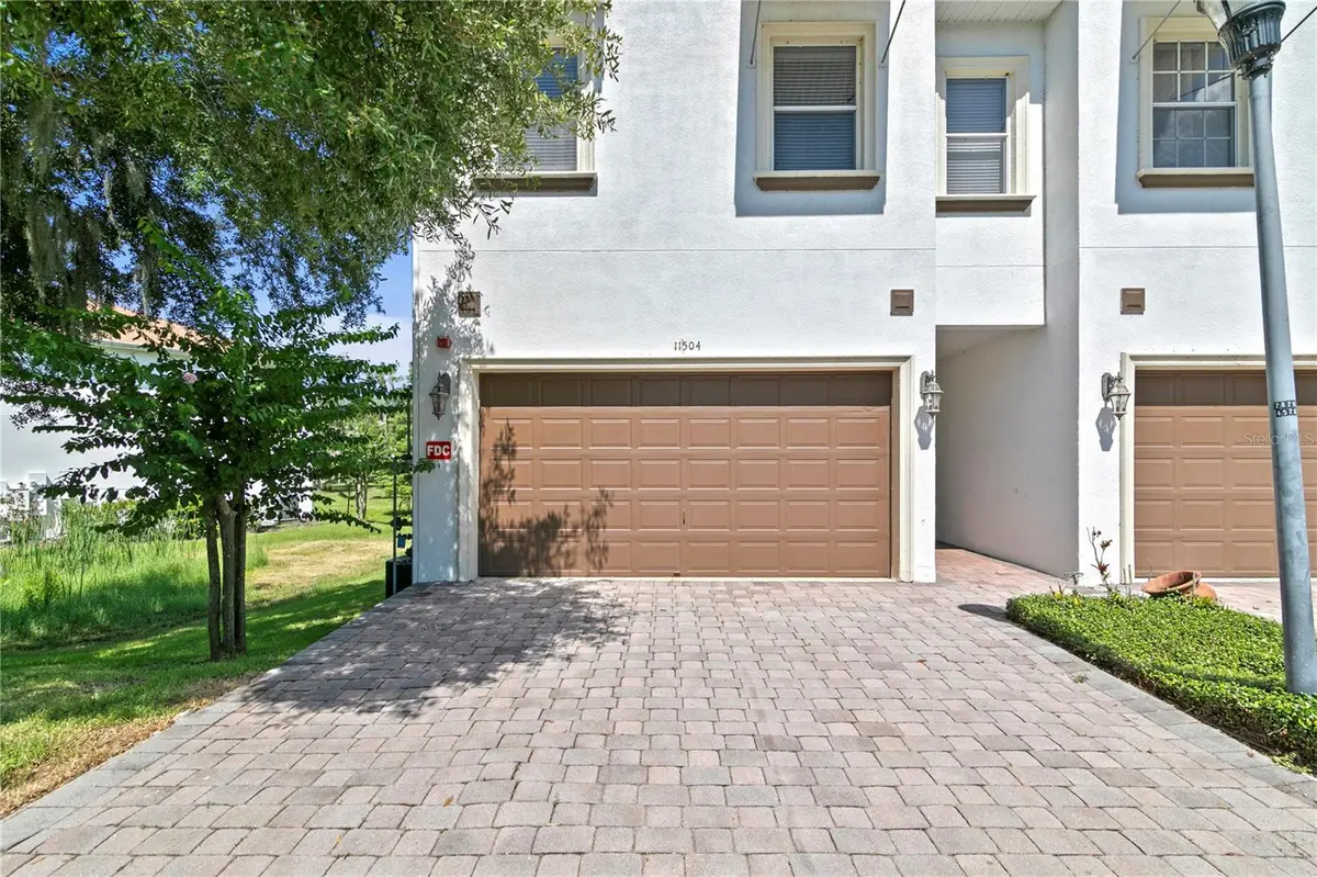 11504 BELLAMAR ST, Tampa, FL 33637