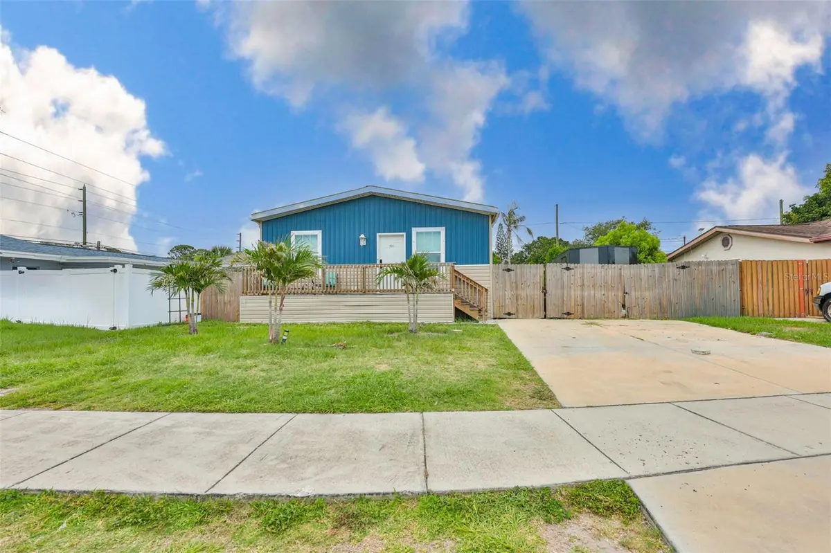 1169 8TH AVE NE, Largo, FL 33770