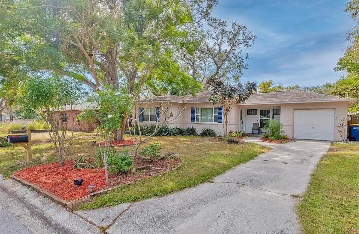 1008 CHESTER DR, Clearwater, FL 33756