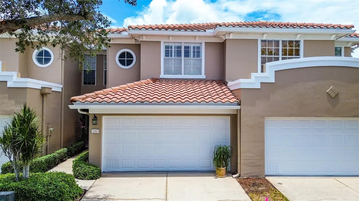 256 VALENCIA CIR, St Petersburg, FL 33716