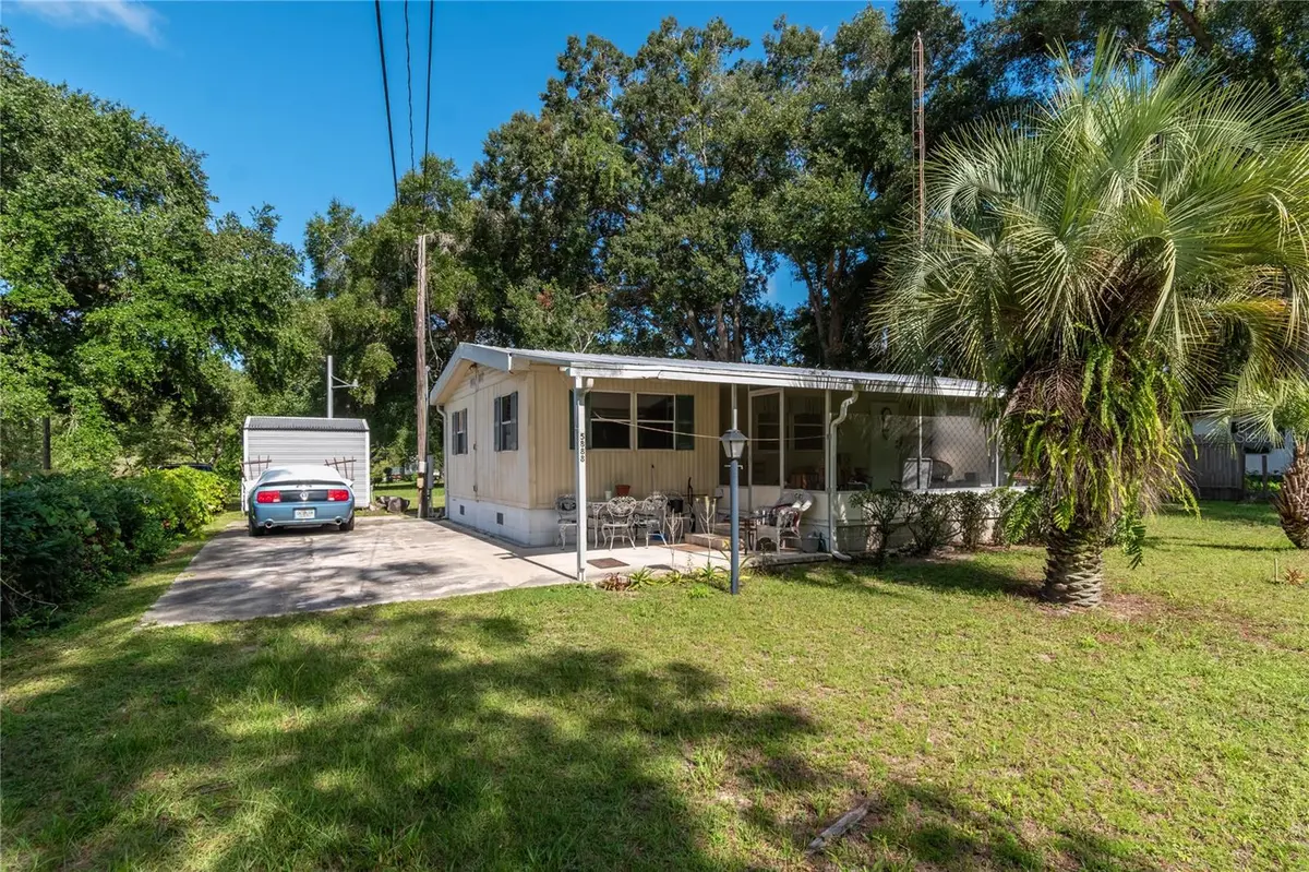 5888 SE 164TH AVE, Ocklawaha, FL 32179