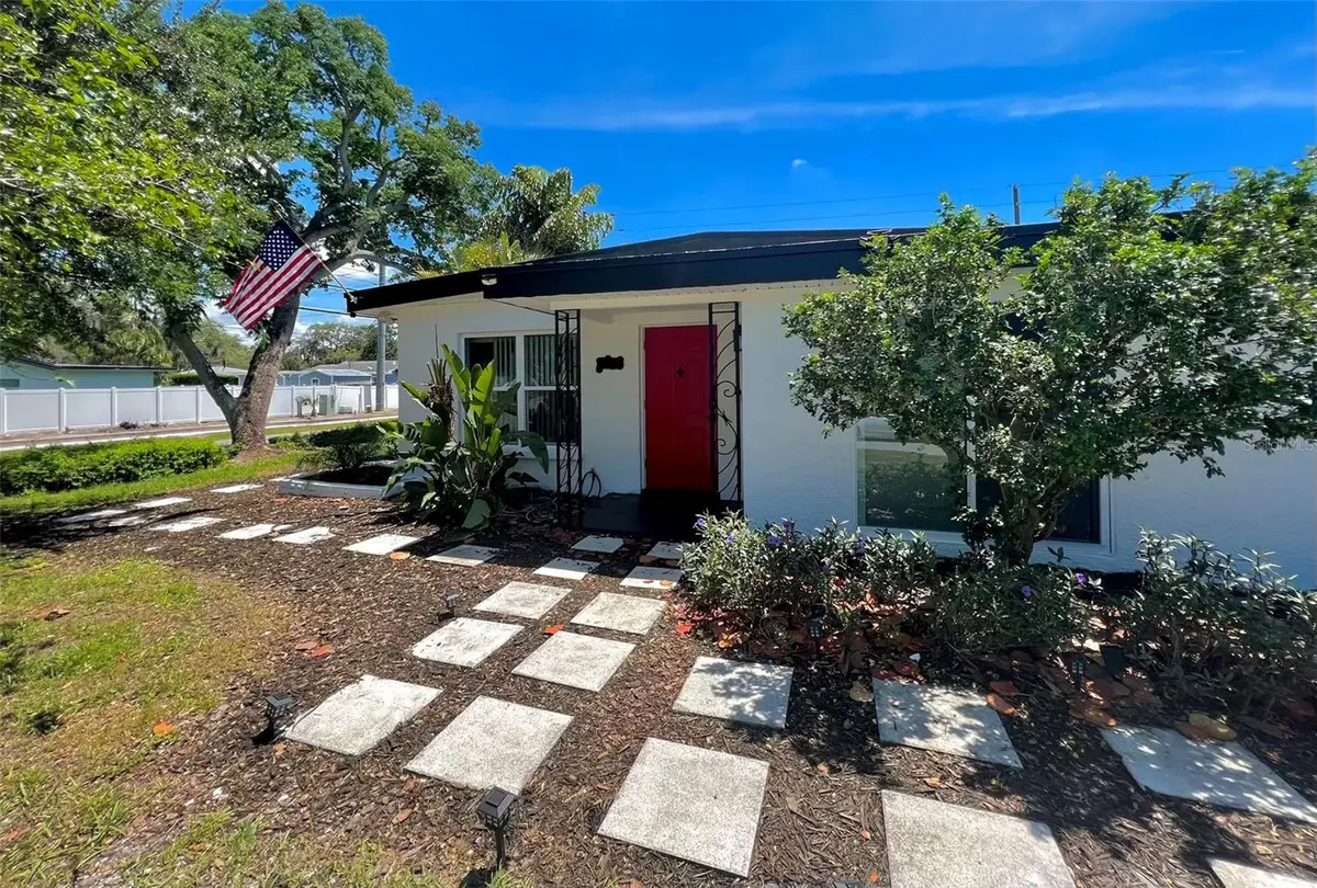 2173 RIVIERA DR, Clearwater, FL 33763