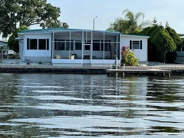 271 COLONIAL BLVD #11, Palm Harbor, FL 34684