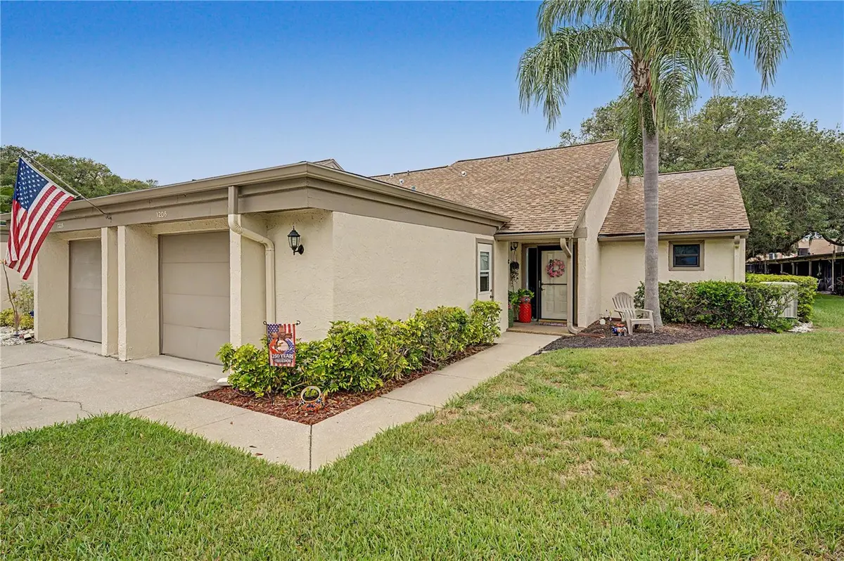 1206 PALM DR, Tarpon Springs, FL 34689