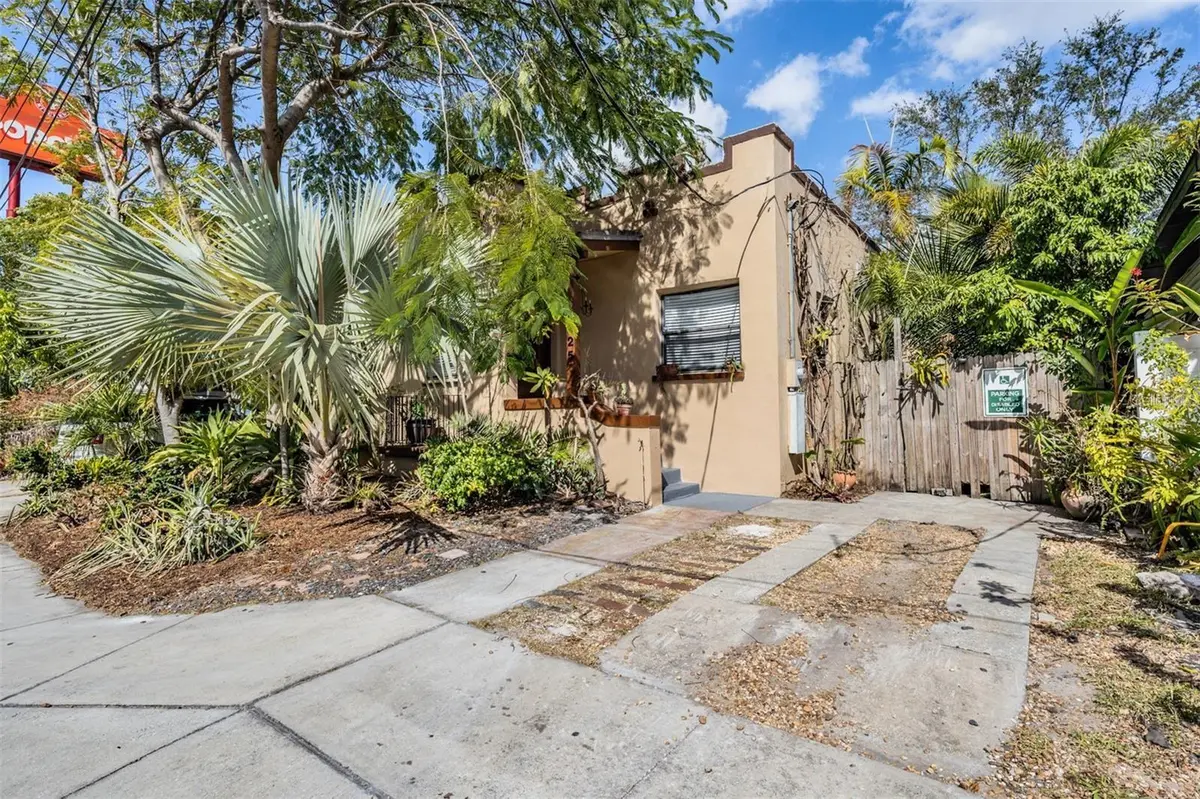 2325 W GREEN ST, Tampa, FL 33607