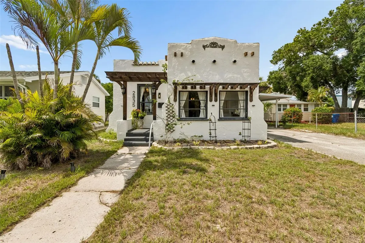 2835 18TH AVE N, St Petersburg, FL 33713