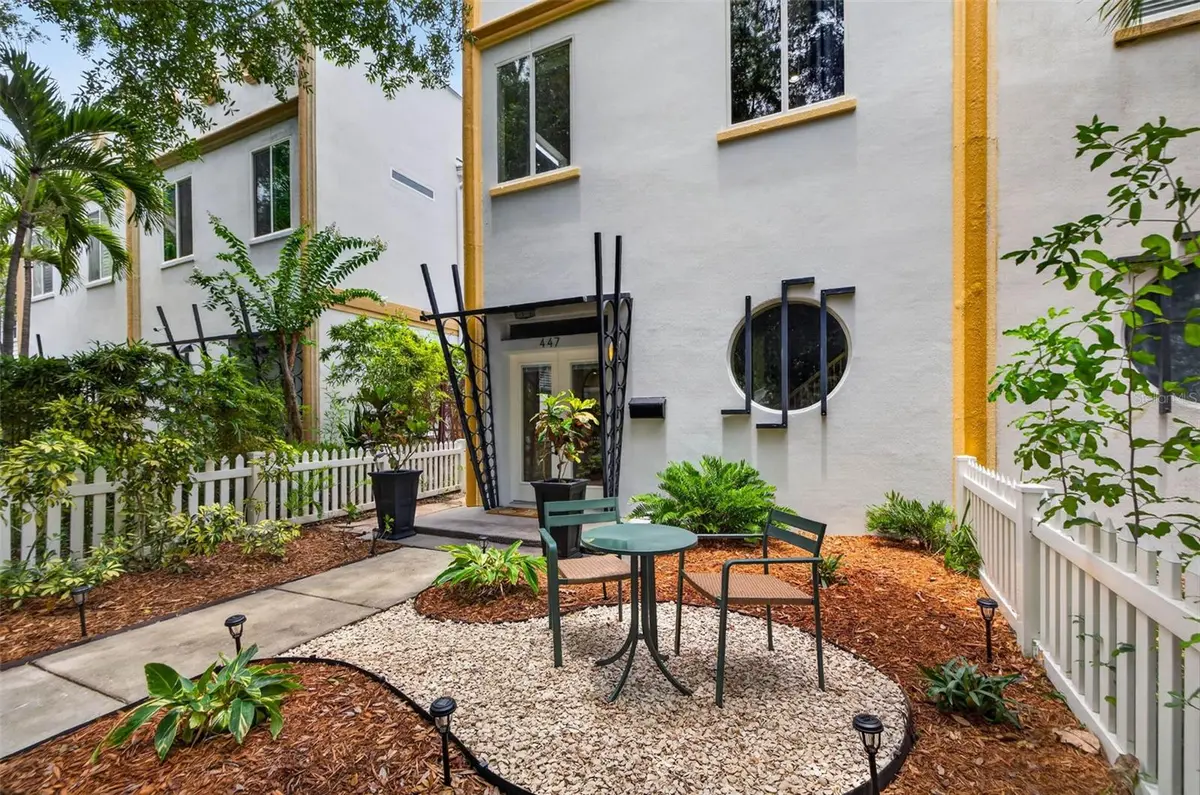 447 13TH AVE N, St Petersburg, FL 33701